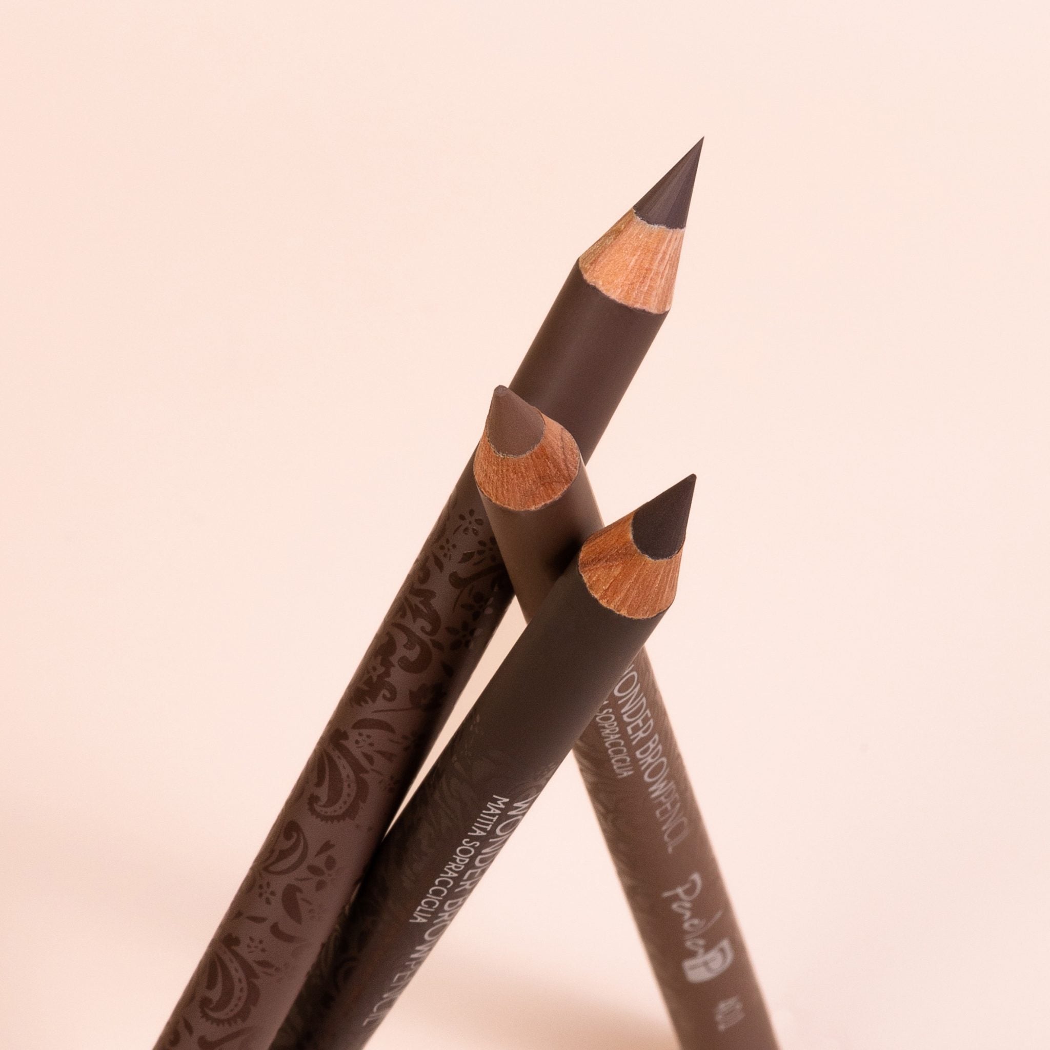 Matita per sopracciglia 402 WONDER BROW PENCIL 1gr
