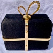 Load image into Gallery viewer, Pochette
