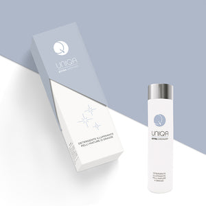Uniqa - Trattamento domiciliare illuminante e schiarente macchie + Beauty Bag omaggio