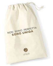 Load image into Gallery viewer, COFANETTO UNIQA MOUSSE DETERGENTE VISO + VITAMINA E + BEAUTY BAG OMAGGIO (Fino esaurimento scorte)

